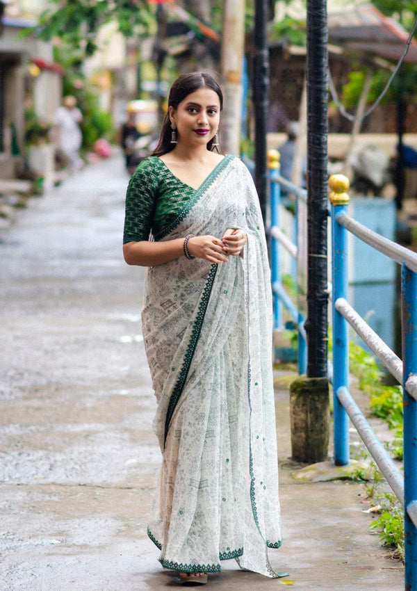 Printed Saree With Contrast Border